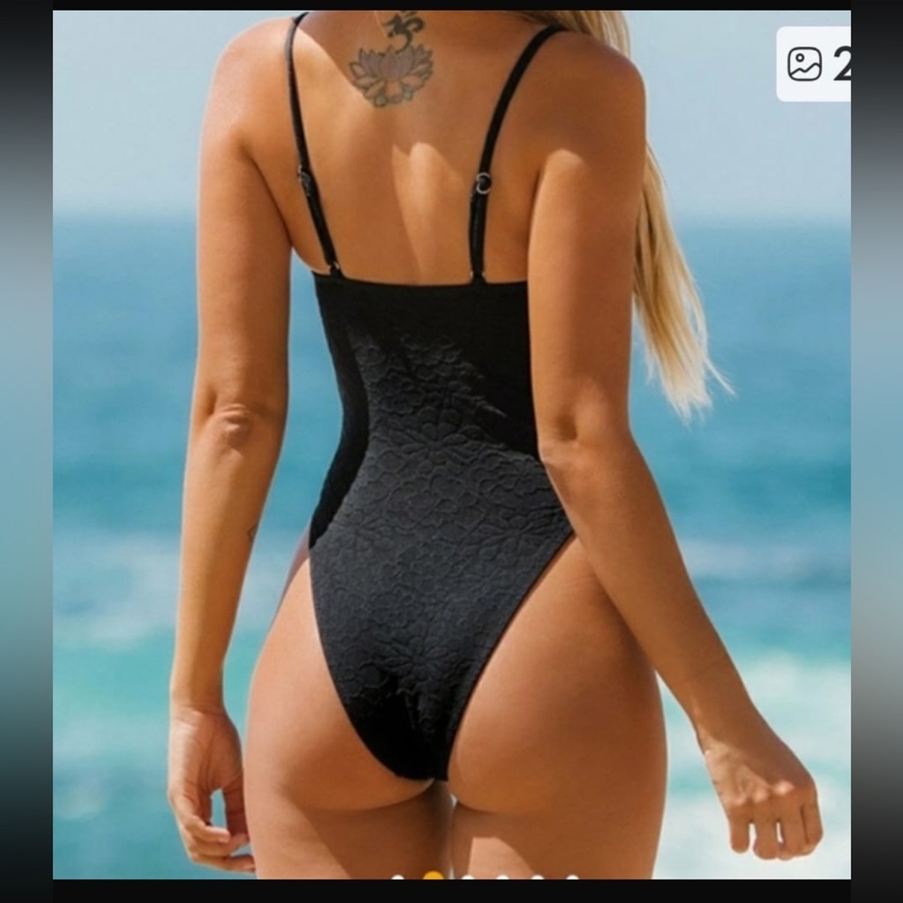 Cupshe Swimsuit black NWT - Picture 2 of 3